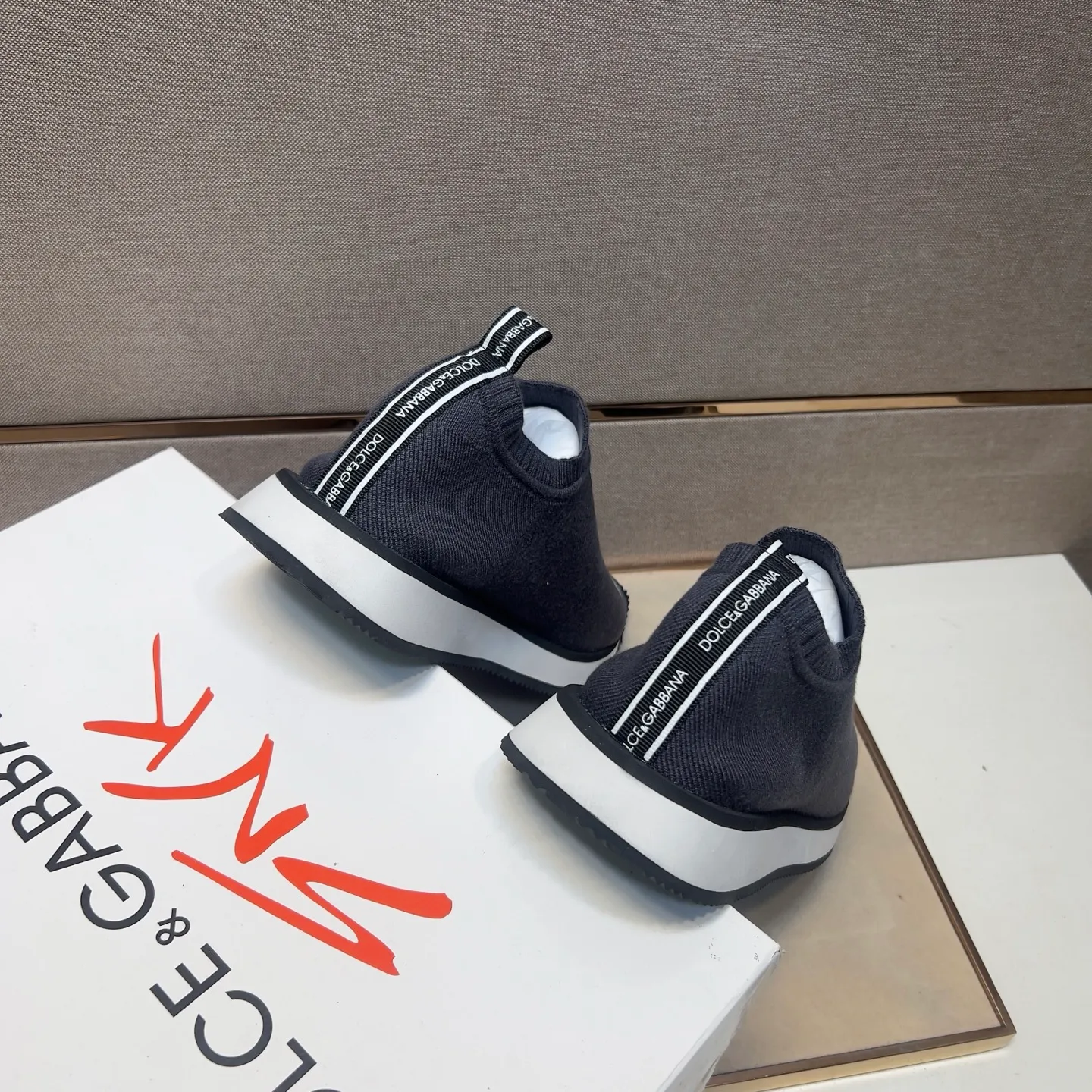 ⬛️Men's men's shoes💰p420【DG～】couple casual shoes 2025z cabinet sales simultaneously 🔶Size: 35-44#️⃣ 🔷7 colors🔜The upper is made of multi-material splicing➕Mesh lining, comfortable and breathable, sole: original comfortable, wear-resistant and non-slip outsole, ⚠️Real shot📱Photographed🎬The real thing is better📢📢📢